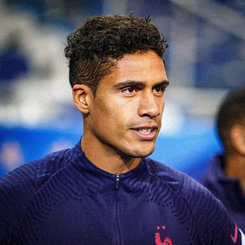 ラファエル・ヴァラーヌさんのインスタグラム写真 - (ラファエル・ヴァラーヌInstagram)「🐓 🇫🇷」11月14日 2時12分 - raphaelvarane