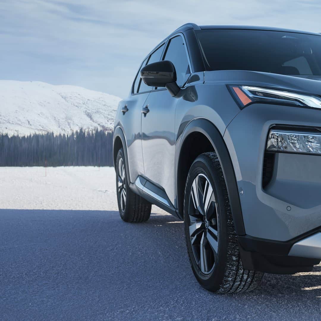 Nissan USA Official Instagram accountさんのインスタグラム写真 - (Nissan USA Official Instagram accountInstagram)「More slick. Less slip. #NissanRogue2021 #RogueGoneRogue」11月14日 2時36分 - nissanusa