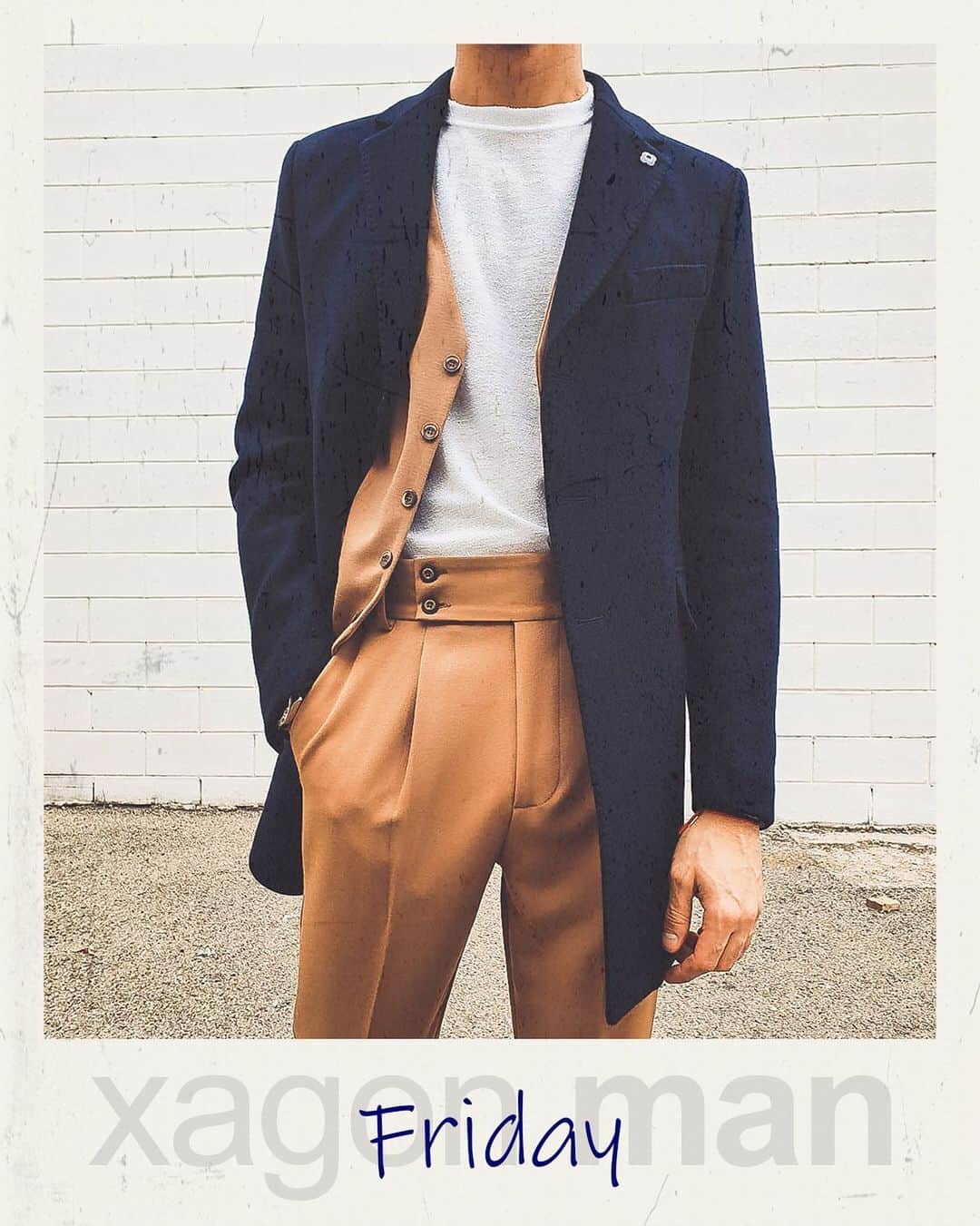 のインスタグラム：「🟣 Quando inizia il week end, lasciate i pensieri sulla scrivania. Cosa indossare invece ve lo suggeriamo noi! . . . . . #xagonman #xagonmanclothing #man #week #clothes #fashion #style #passion #november #friday #autumn #polaroid #beyourself #vintage #madeinitaly #bologna #2020」