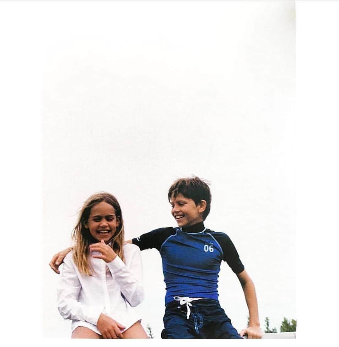 マチルダ・ルッツのインスタグラム：「When a picture is worth more than a thousand words. I miss you @martinperrylutz #missyoutino #imisslaughinglikethat #brothersisterlove」