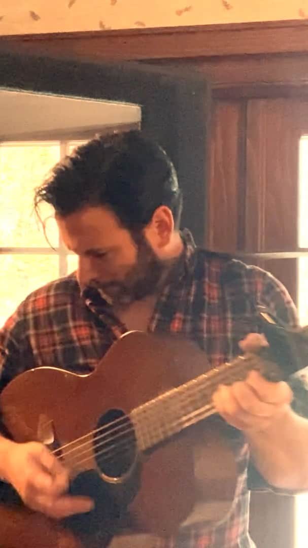 コリン・ドネルのインスタグラム：「Rainy Friday Free Time in the Basement. ••• Check out “Chaos + Cocktails”by my band @thenineteentwenty wherever you get your music」