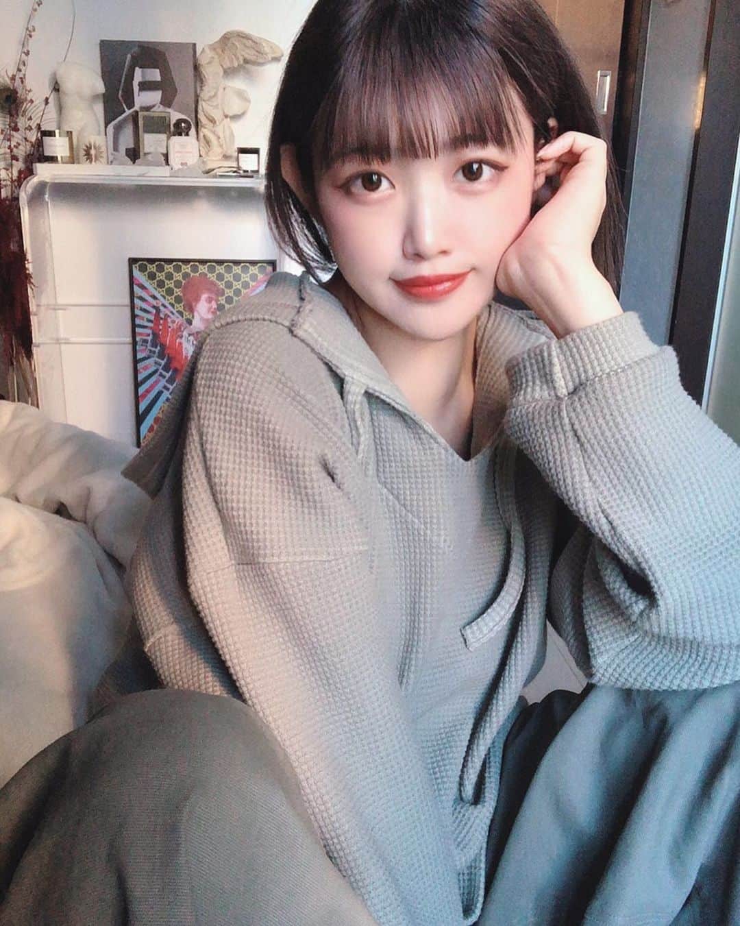美月リカのインスタグラム：「🌿🍂」