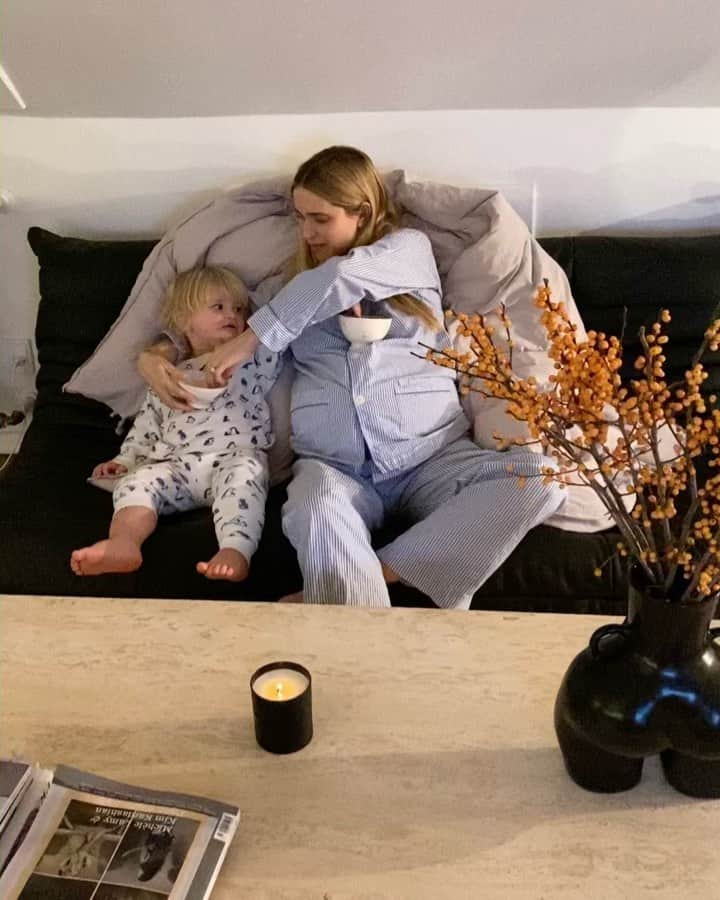 ペニーレ・タイスベックのインスタグラム：「Sharing is caring🍿🍿」