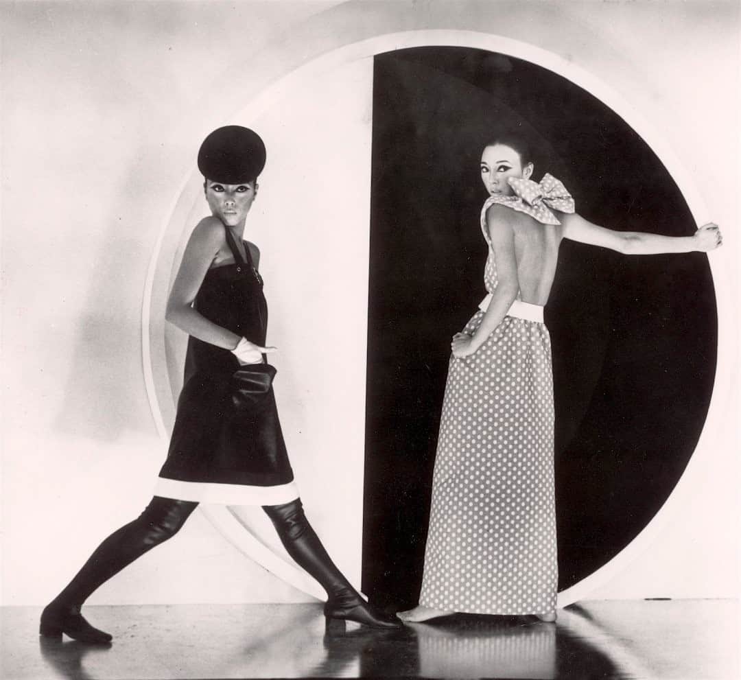 lifeさんのインスタグラム写真 - (lifeInstagram)「From the March 1, 1968 issue: "Sin May Zao, seen from two angles in two outfits in the circle at left, wears Pierre Cardin's leather late-day dress and a backless, bow-tied evening dress."  This fashion photo, along with nearly 200 rare images from our archive, are currently on display in Paris at Cornette de Saint-Cyr. To learn more about these photos—and to participate in an online auction tomorrow!—tap the link in bio.  #pierrecardin #1960sfashion @ornettedestcyr @bitl_agency #compositephotography」11月14日 5時00分 - life