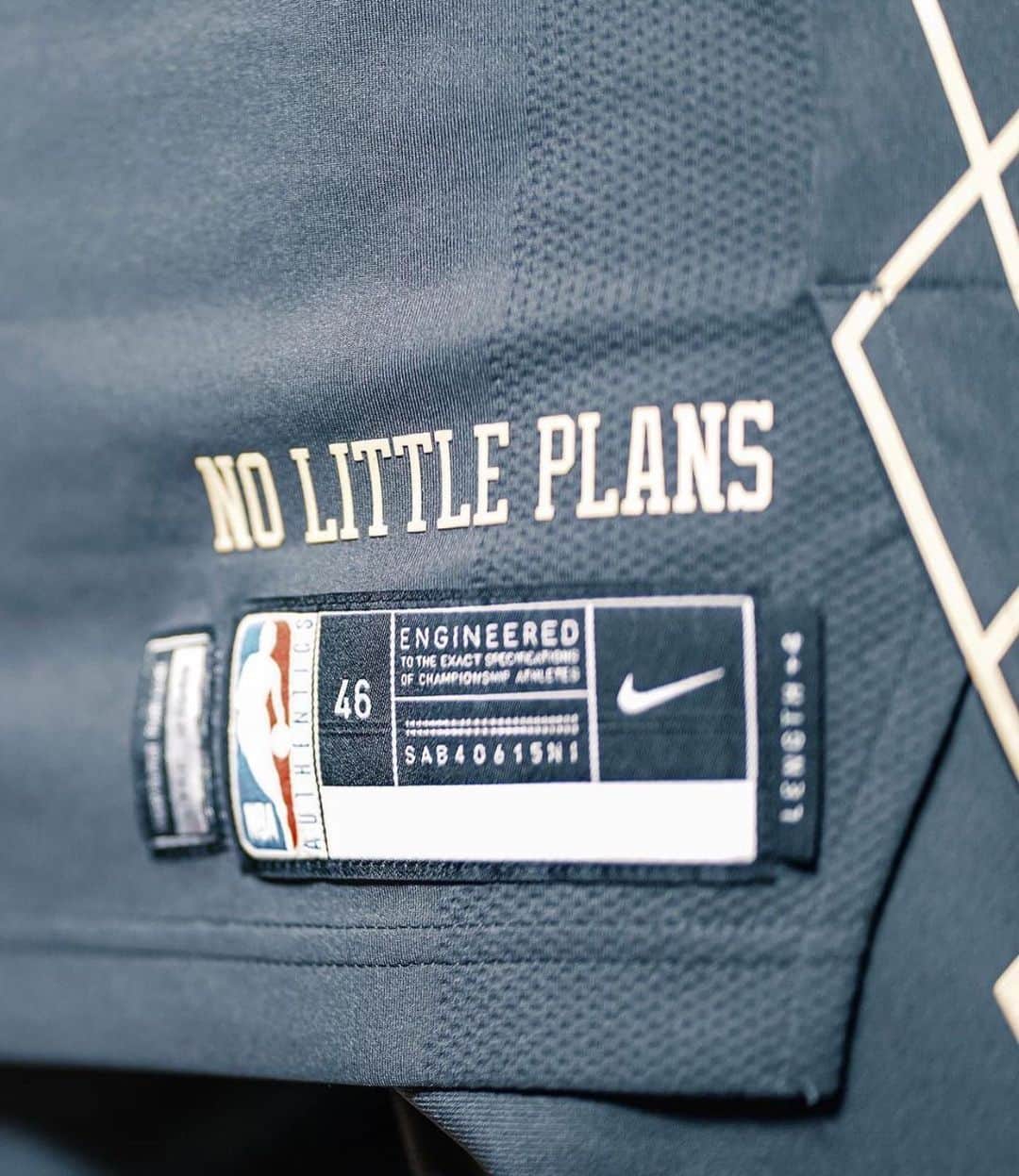 NBAさんのインスタグラム写真 - (NBAInstagram)「No Little Plans... the @chicagobulls reveal their new City edition uniform!」11月14日 16時04分 - nba
