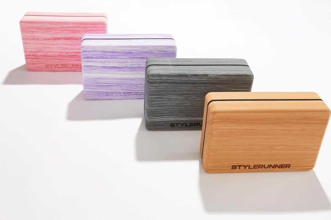STYLERUNNERさんのインスタグラム写真 - (STYLERUNNERInstagram)「Workout with Stylerunner Accessories!  Intensify and develop your practice with our Stylerunner Studio Block. Made from eco-friendly, high density foam, with bevelled edges and a non-slip surface, this workout essential will support your every move 🙏」11月14日 14時38分 - stylerunner