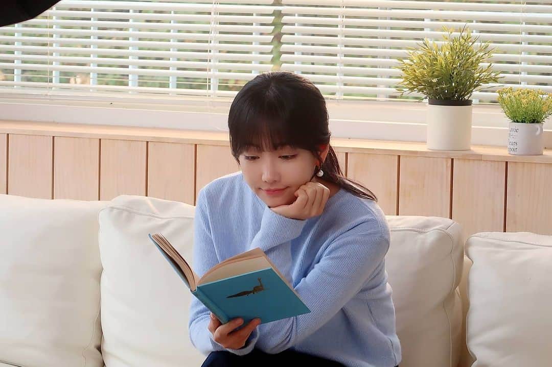 イ・ユリのインスタグラム：「#이유리#촬영중 📸📸」