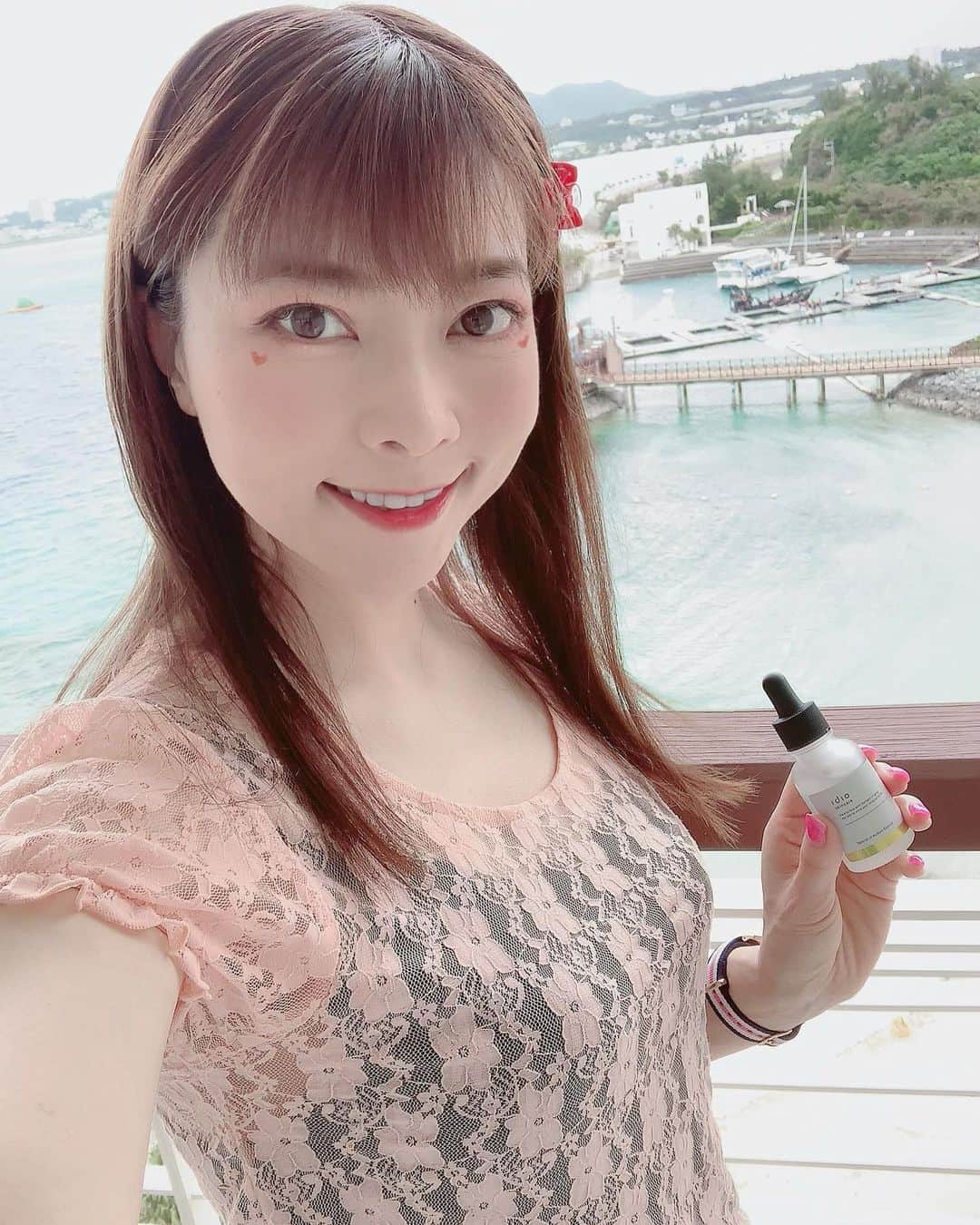 DJ MIYAさんのインスタグラム写真 - (DJ MIYAInstagram)「やっほぉにゃん💓💓今日天気いいね😊(^ ^)  沖縄の旅にも、この美容液持って行ったのー❤️❤️  「idio (イディオ) ヒト幹細胞美容液」  @idio.official  これ、いま毎日使ってるけど かなりお肌にいい感じがするー♪めっちゃ潤うー！  イディオは美容皮膚科医も推奨の高品質なヒト幹細胞エキスを使用♪  将来の、たるみやシワの予防にもいいかもーぉぉっっ❤️(o^^o)  idioで検索してね💓💓  ありがとうございました😊  #イディオ #idio #美容液 #幹細胞コスメ  #ヒト幹細胞 #ヒト幹細胞培養液 #エイシケア #アンチエイジング #コスメ #コスメ好き #美容 #美容好き #美容マニア #スキンケア #スキンケア好き #旅インフルエンサー #旅インスタグラマー #インスタグラマー #インフルエンサー #美容インフルエンサー #ブロガー #美肌ケア #プラセンタ #乾燥ケア #フィットネス女子 #女子力アップ #美容大好き #旅ブロガー #コスメ大好き #コスメレポ」11月14日 15時45分 - dj_miya