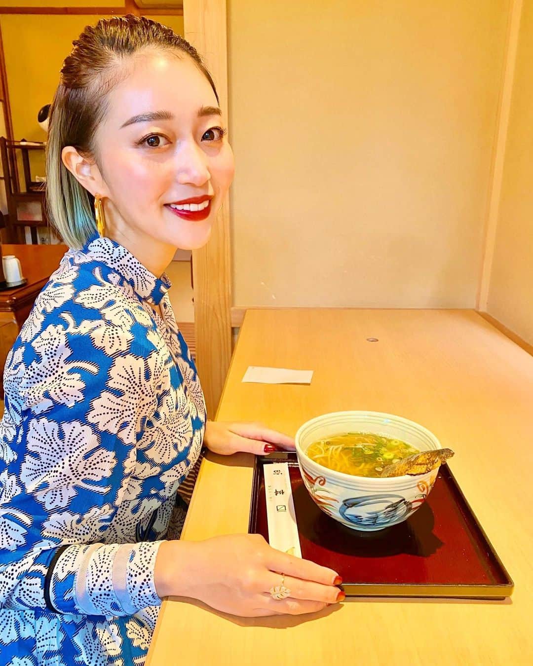 梅谷安里のグルメインスタ