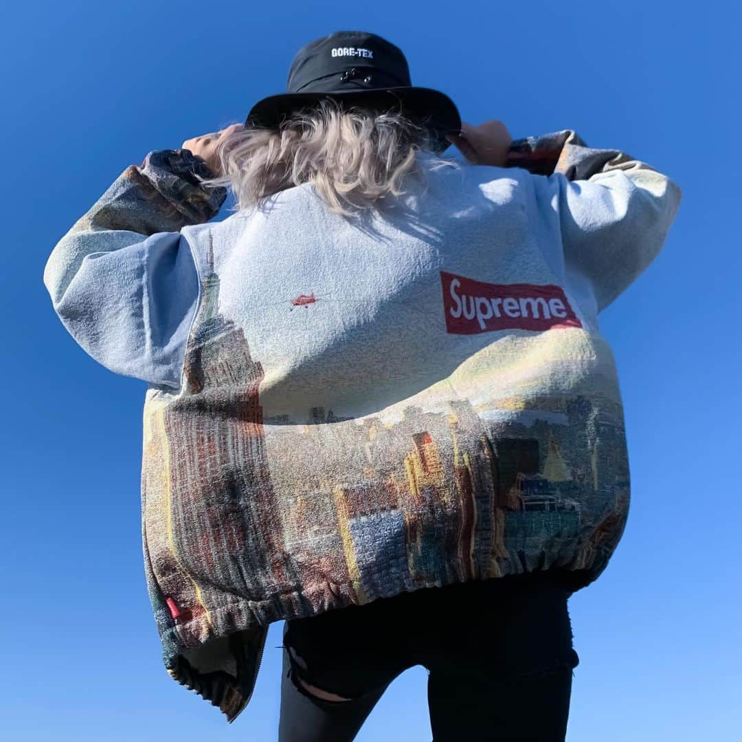 Supreme Mihoさんのインスタグラム写真 - (Supreme MihoInstagram)「💙💙💙 ✩ "🚁〜🚩" ✩ 🔗Aerial Harrington Jacket....sizeM ✩ 実物良き🥰❤️ 生地感がステキ🥺✨ ✩ @supreme_leaks_news @supreme__hustle @supcommunity @strictlypreme @mrbld @dropsbyjay @suptalk  #supreme #supremenewyork #supremenyc #supremejapan #supremeteam #supremeheat #supremegirl #supremeboxlogo #boxlogo #hypeaf #hypefeet #streetstyle #streetfashion #streetgirl #streetwear #シュプリーム #ストリートファッション #ストリート」11月14日 15時56分 - miho_umeboshi