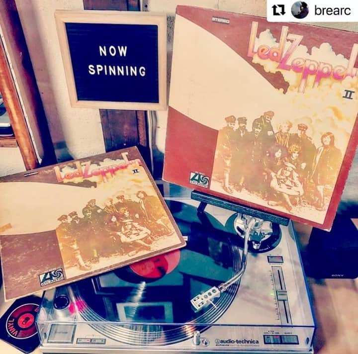 Audio-Technica USAさんのインスタグラム写真 - (Audio-Technica USAInstagram)「#FanPhotoFriday: A day spent spinning vinyl is well-spent. Thanks for sharing this great turntable setup, @brearc! Shop all of our different types of turntables in the link in our bio!⁠ .⁠ .⁠ .⁠ #AudioTechnica #ATLP120USB #LP120USB #VinylJunkie #LP #Record #Turntable #Vinyl」11月14日 7時01分 - audiotechnicausa