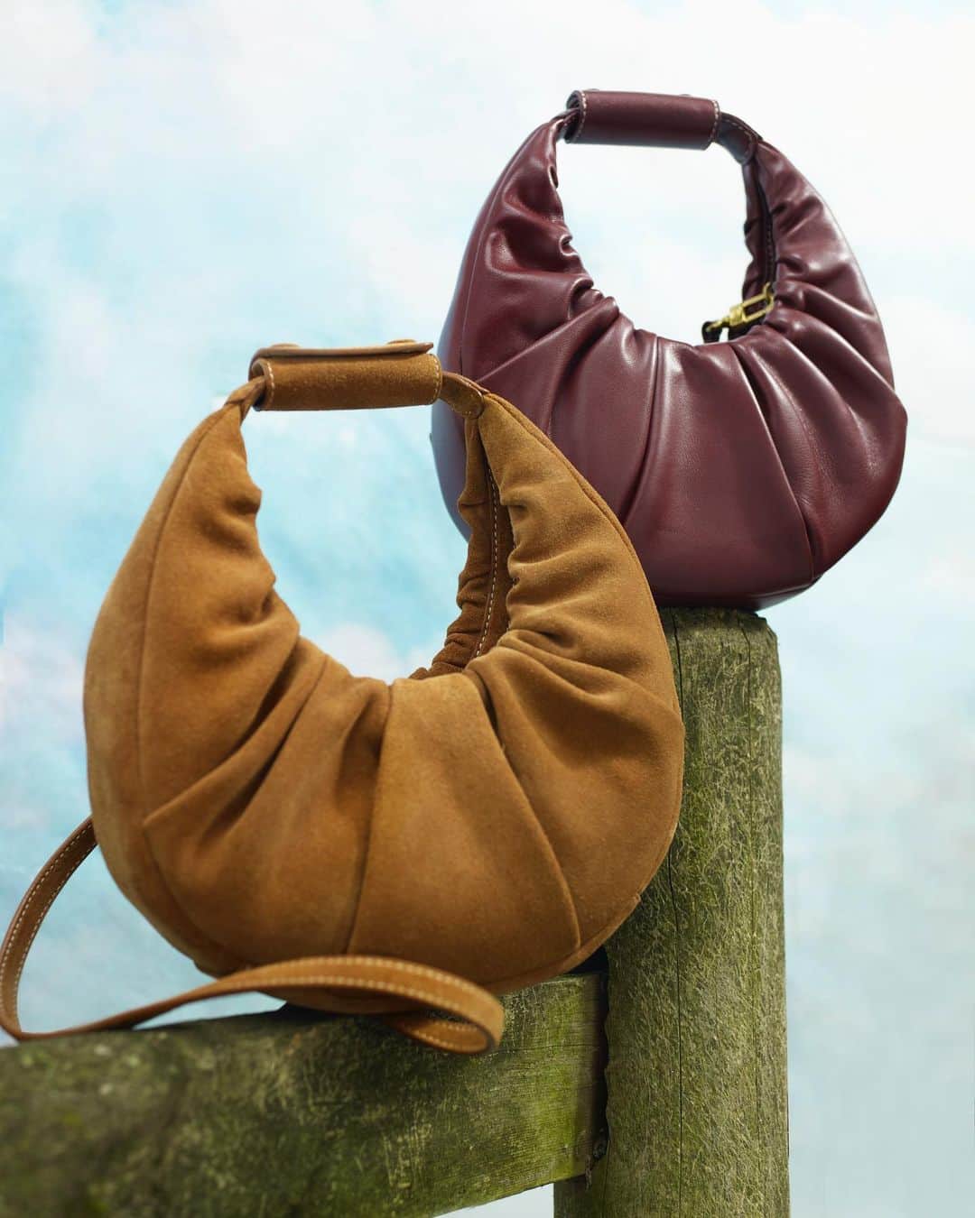 Saks Fifth Avenueのインスタグラム：「HANDBAG HEROES: Introducing the latest Moon Bag from @staud.clothing, a soft take on the label's signature silhouette. #SaksStyle」