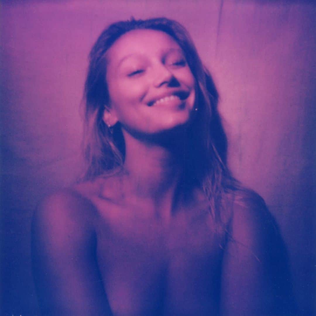 ケイリン・ルッソのインスタグラム：「Outtakes @cameronmccool 💞」