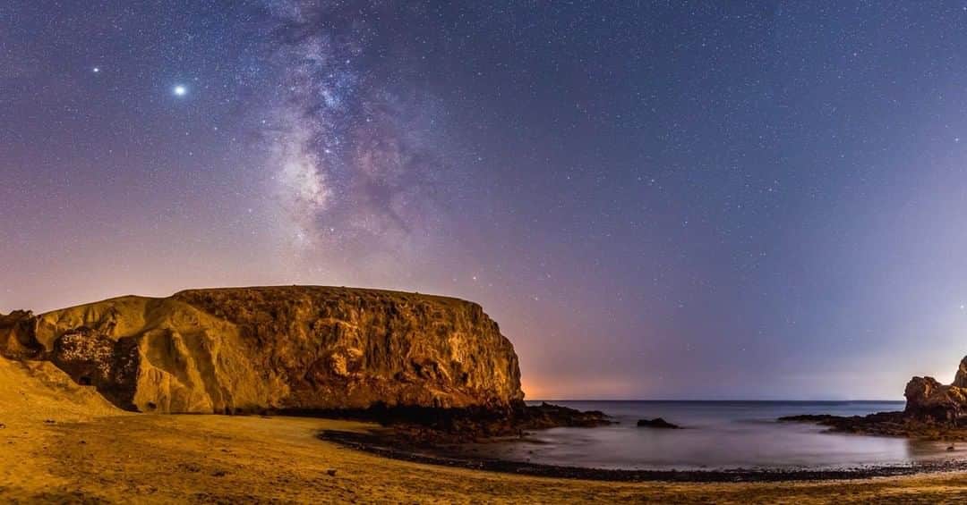 Ricoh Imagingのインスタグラム：「Our Photo of the Week is the stunning Astro image captured by our #teampentax fan Steve Everitt.」