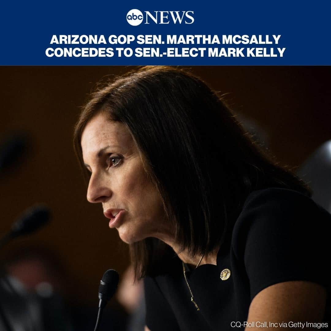 ABC Newsさんのインスタグラム写真 - (ABC NewsInstagram)「Arizona's Sen. Martha McSally conceded to Democratic Senator-elect Mark Kelly, one week after ABC News projected Kelly to be the winner. #marthamcsally #markkelly #arizona #senate #election2020⁠ ⁠ Head to LINK IN BIO for latest election and transition headlines.」11月14日 7時40分 - abcnews