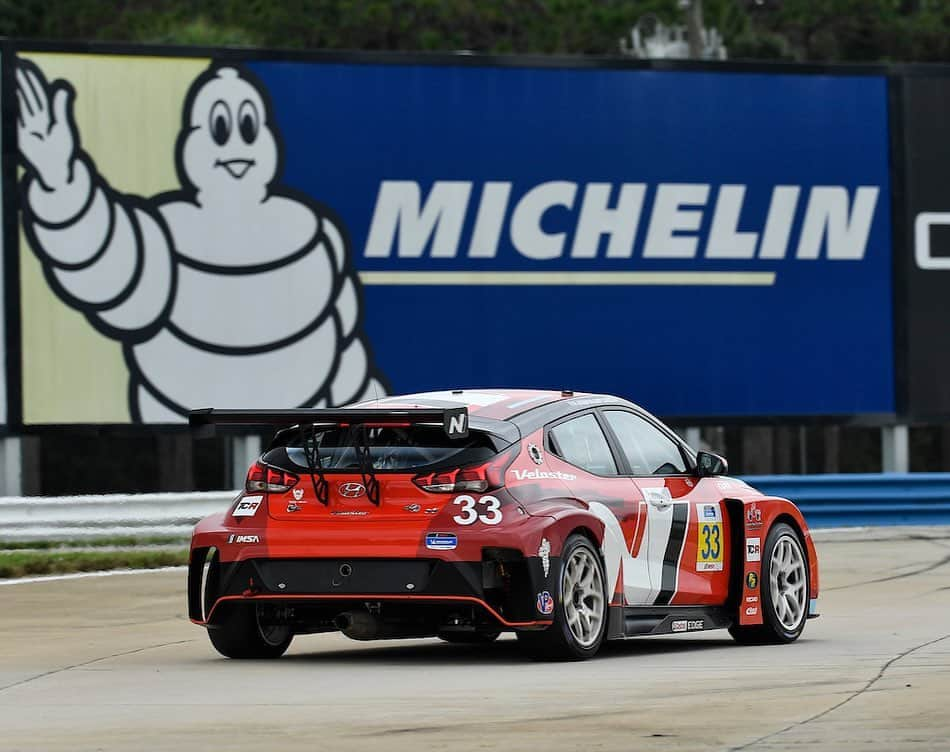 ミシュランさんのインスタグラム写真 - (ミシュランInstagram)「And on a Friday evening, it’s time to wave farewell to the 2020 @imsa_racing Michelin Pilot Challenge season. Through an unusual campaign, teams and drivers persisted and 7 of the 11 brands that race in IMPC won at least once.   Congrats to the newly crowned champions from Bryan Herta Autosport Hyundai in TCR and KohR Motorsports Aston Martin in GS!   And stay tuned for the big one - the Mobil 1 Twelve Hours of Sebring - on Saturday!   #IMSA #Sebring12 #AlanJay120 #IMPC」11月14日 7時51分 - michelinusa