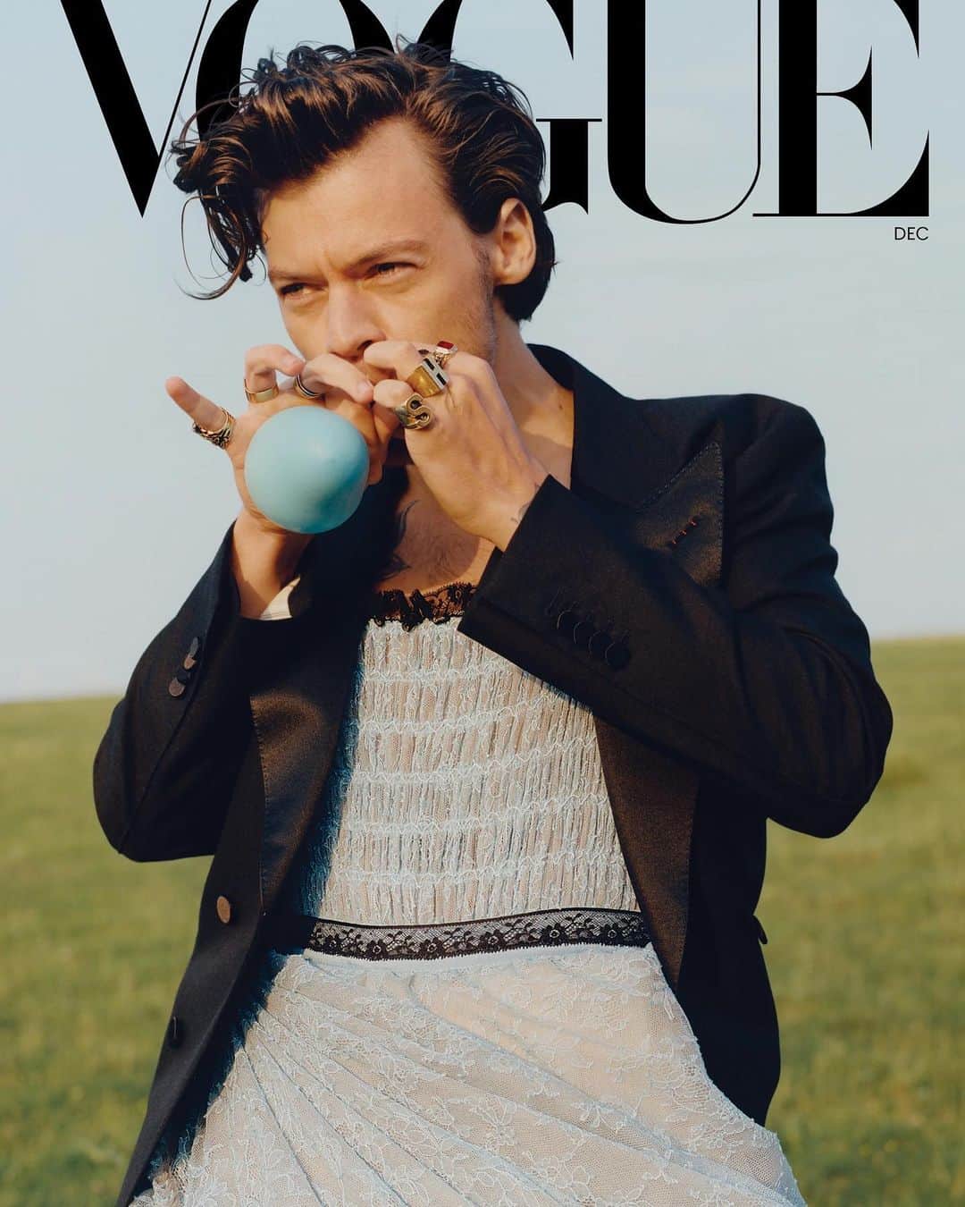 ブラッド・ゴレスキーのインスタグラム：「I don’t know about you but @harrystyles on the cover of @voguemagazine is giving me a watermelon sugar high 🍉 📷 @tylersphotos」