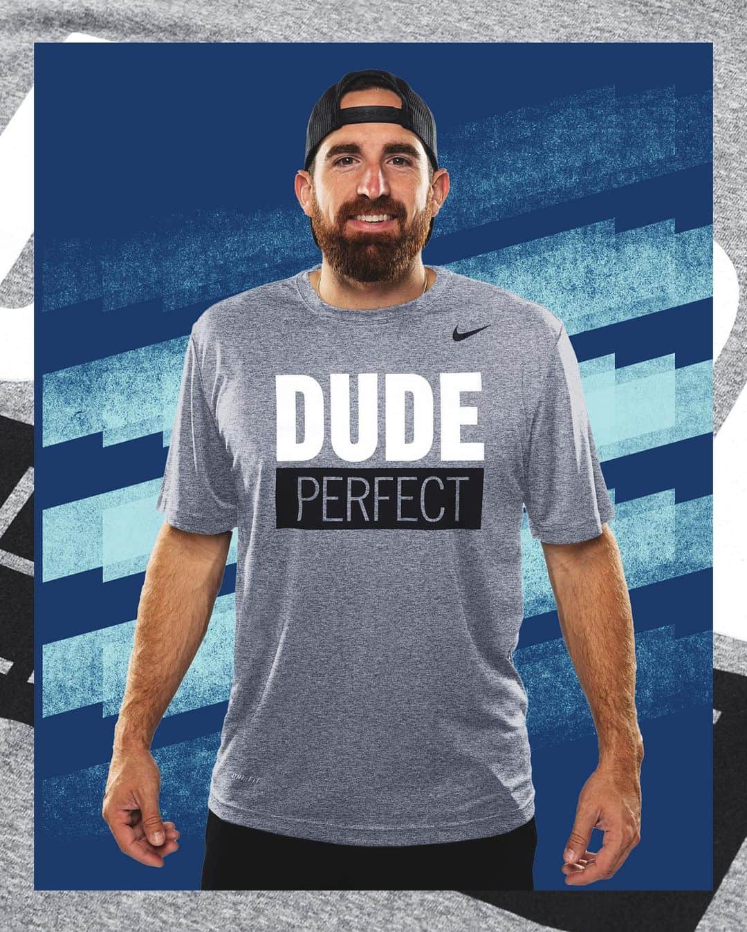 Dude Perfectさんのインスタグラム写真 - (Dude PerfectInstagram)「NEW MERCH IS 🔥🔥🔥 // Get your holiday shopping done early at the link in our bio 👊🎅」11月14日 10時32分 - dudeperfect