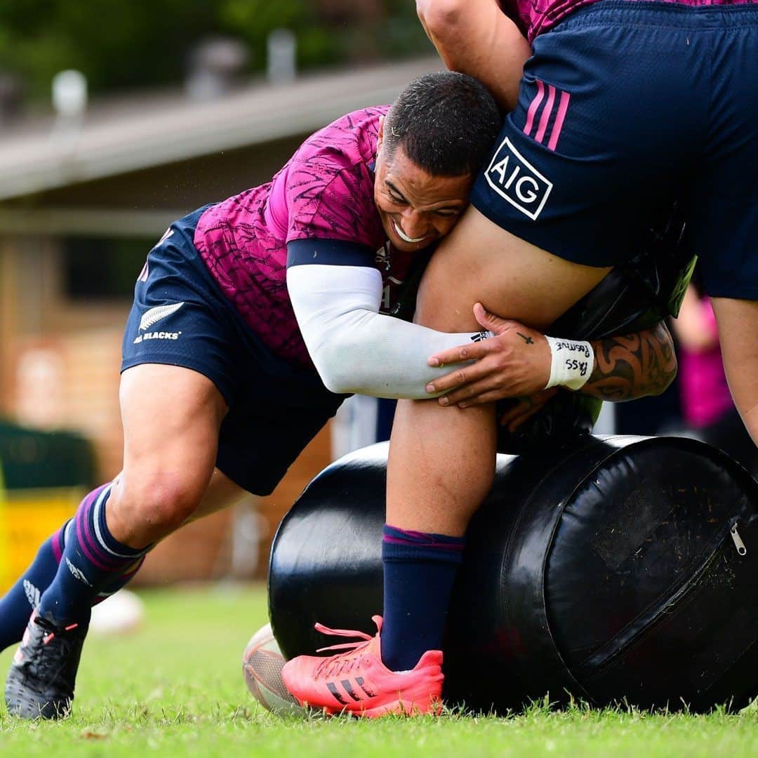 ラグビーオーストラリア代表さんのインスタグラム写真 - (ラグビーオーストラリア代表Instagram)「🤯 A scrum-half practising a ruck???⠀ ⠀ #NZLvARG @eToro_official #TriNations ⠀ ⠀ 🗓️ Saturday 14 November 5:10PM AEDT⠀ 🏟️ Bankwest Stadium, Sydney⠀ 📺 @Foxtel」11月14日 11時00分 - rugbycomau