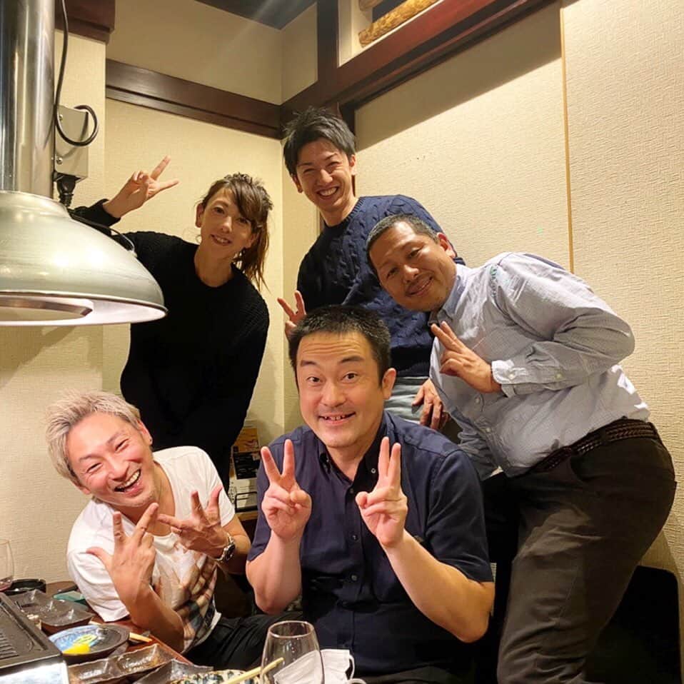大原かおりさんのインスタグラム写真 - (大原かおりInstagram)「👯‍♀️💕 きのうは、八王子に帰って実家で用事を済ませてから♡♡♡ 坂本クリニックで月一のメンテナンスをしてもらってきたよっ🏥✨ 体調万全〜❣️❣️ ☺︎ 坂本クリニックは、相変わらずの人気っぷりで患者さんが多かったけど、先生が丁寧かつ早いのであまり待たないのが嬉しい😘💖 🏥医療法人社団 俊鈴会　坂本クリニック🏥 東京都八王子市日吉町4-20 電話0426-22-2601 http://www.sakamoto-clinic.net ☺︎  そしてメンテナンス終わりで西八王子駅からすぐ近くの場所にある焼肉屋さん『焼肉 一牛一会』でご飯会〜💁‍♀️🥩 ここの焼肉屋さん、むちゃくちゃ美味しかった😍✨ お近くの方、かなり美味しいのでぜひ行ってみてください😝👍 はぁ〜楽しかった❣️ 🥓黒毛和牛 焼肉 一牛一会 西八王子店🥓 東京都八王子市台町4-44-13 042-673-4429 ⑅◡̈⑅ #地元 #八王子 #坂本クリニック #日吉町 #内科 #外科 #胃腸科 #肛門科 #呼吸器科 #循環器科 #整形外科 #皮膚科 #泌尿器科 #アレルギー科 #リハビリテーション科 #美容外科 #人間ドック #美容 #美肌 #医学美容 #西八王子 #焼肉 #八王子グルメ #八王子焼肉 #黒毛和牛 #一牛一会 #肉テロ #美味しかった #😍 #🥩」11月14日 11時10分 - oharagaori_otty