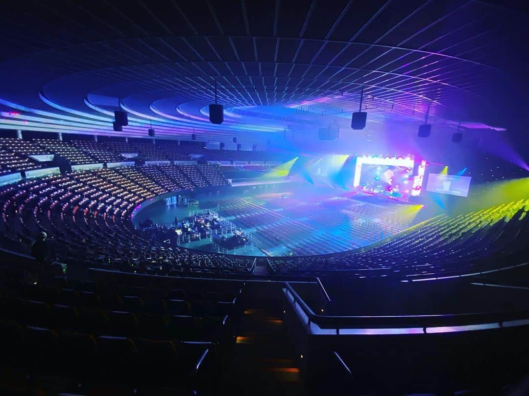 鈴華ゆう子のインスタグラム：「今日は、大阪城ホールでライブ！ #和楽器バンド　#Wagakkibnd」
