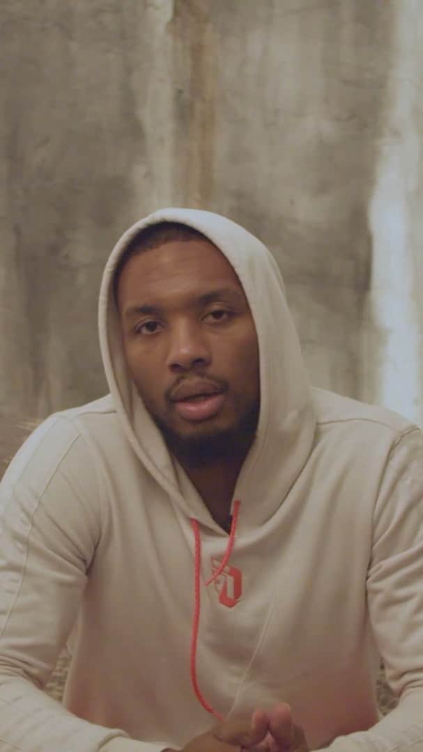 デイミアン・リラードのインスタグラム：「Each Friday for the next year, I’ll be digging into the stories of the best MCs in my #4BarFriday community. Here’s part 2 of @teezysodope’s story.  Follow @4barfriday to be a part of the movement.」