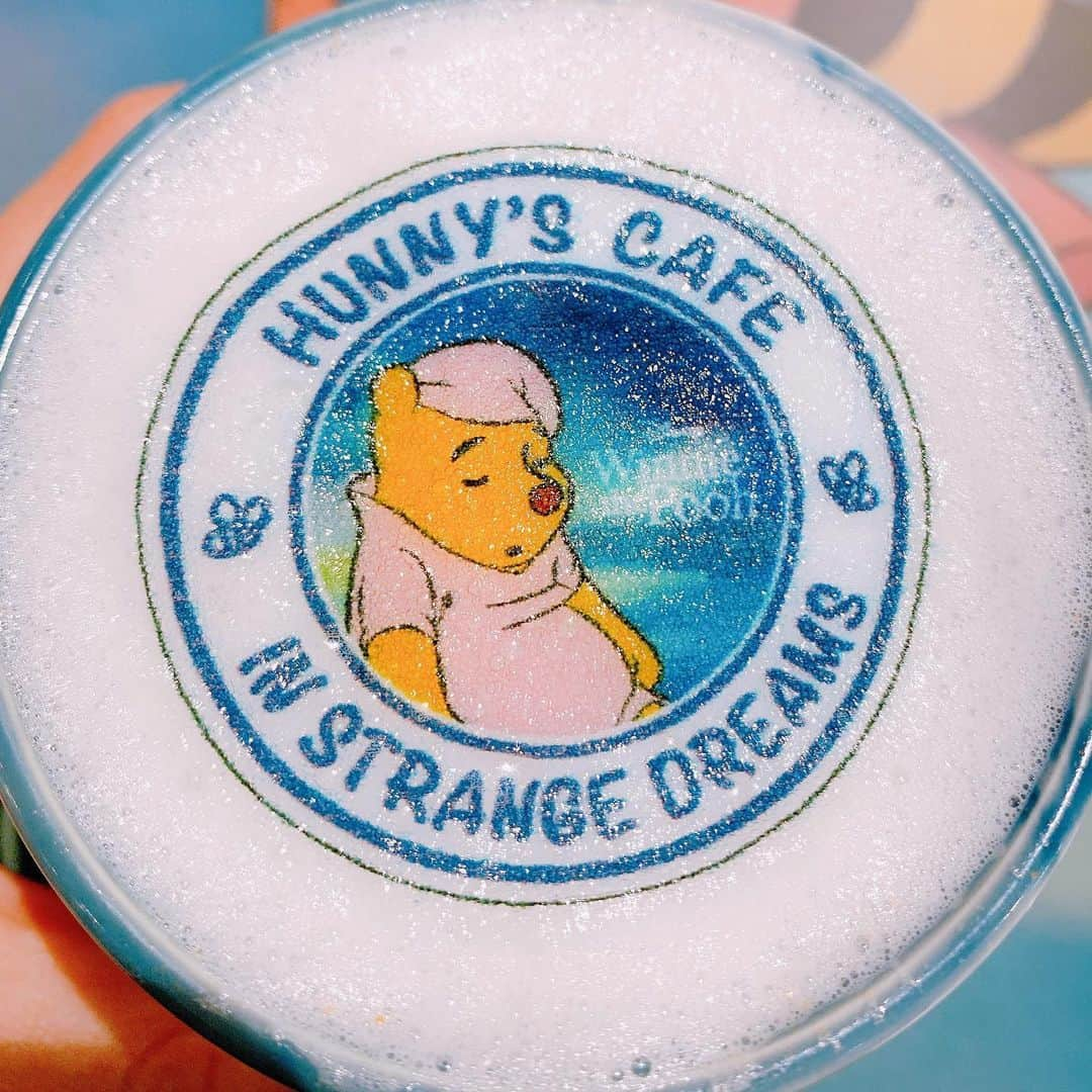 西脇彩華さんのインスタグラム写真 - (西脇彩華Instagram)「＊ 『Winnie The Pooh』 HUNNY'S CAFE in STRANGE DREAMS🍯🤍🤍 ・ いきたかったやつ💕😊🎀 うれぴぃ！ やばい、全部がかわいかった…😍🧸🤍 (おともだちありがとう🦄笑) ・ #プーさん #プーさんカフェ #ハニーカフェ #くまのプーさん #はちみつ #コラボカフェ #OHMYCAFE #新宿小田急百貨店 #winniethepooh #Disney #disneygram #disneyphoto #disneylove #cafe #japan #tokyo」11月14日 12時39分 - chapon_930