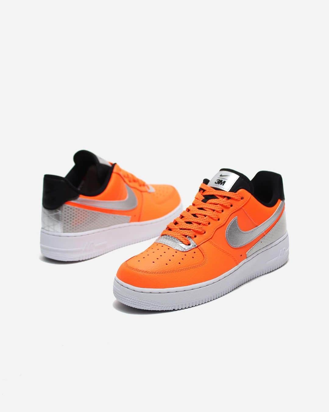 A+Sのインスタグラム：「2020. 11. 16 (mon) in store  ■NIKE AIR FORCE 1 '07 LV8 3M COLOR : ORANGE SIZE : 26.0cm - 29.0cm PRICE : ¥11,000 (+TAX)  ナイキ エア フォース 1 '07 LV8は、人気のバスケットボールシューズのオリジナルモデルに新たに3M™のハイテク素材を加えた一足。張りのあるレザー、大胆なカラー、適度な光沢によって個性が際立つデザインです。SCOTCHLITE™やTHINSULATE™ など耐久性、機能性に優れたエンジニアード3M™採用することで、足を踏み込むたびに暖かく、寒い冬でも足元をスタイリッシュにキープ。  The Nike Air Force 1 '07 LV8 is a pair of original models of popular basketball shoes with the addition of 3M ™ high-tech materials. Tight leather, bold colors, and moderate luster make this design stand out. By adopting engineered 3M ™, which has excellent durability and functionality such as SCOTCHLITE ™ and THINSULATE ™, it keeps your feet warm every time you step on it and keeps your feet stylish even in the cold winter.  #a_and_s #NIKE #NIKEAF1 #NIKEAIRFORCE1 #NIKEAIRFORCE13M #3M」
