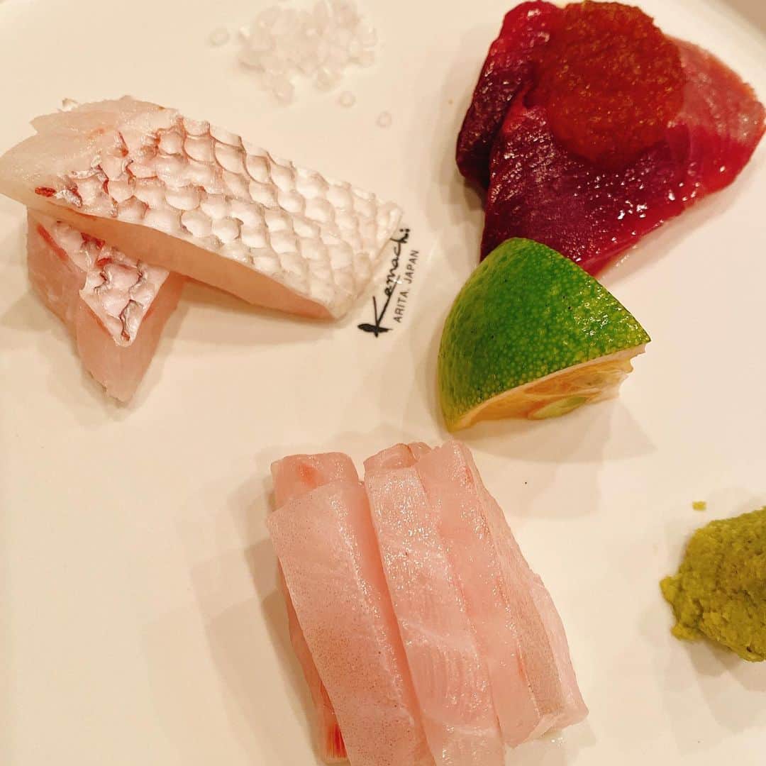 井上公造さんのインスタグラム写真 - (井上公造Instagram)「天草に行ったら、この寿司屋。新鮮な魚を堪能できます。めっちゃオススメ‼️  #熊本天草グルメ  #寿司  #奴寿司  #伝説の店  #sushi  #フォロワー募集中」11月14日 13時38分 - inouekozo39