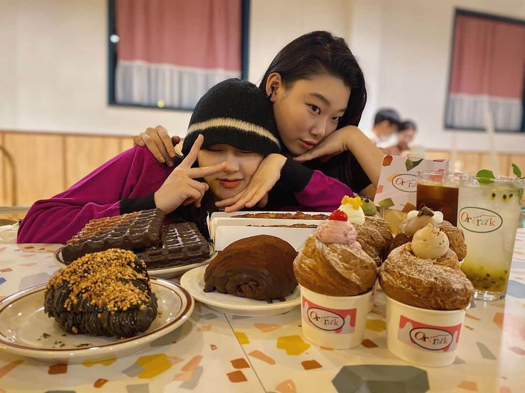 ペ・ユニョンさんのインスタグラム写真 - (ペ・ユニョンInstagram)「@orerak_bakery 🤎 @naraeduck 사장님 서비스도 너무 조아욥 🤤🤍」11月15日 1時21分 - mulan_bae