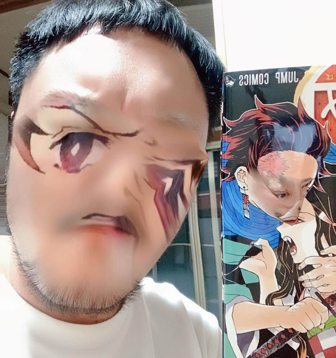 松井泉のインスタグラム：「上手く顔入れ替えれなかったけど読む！！！！」