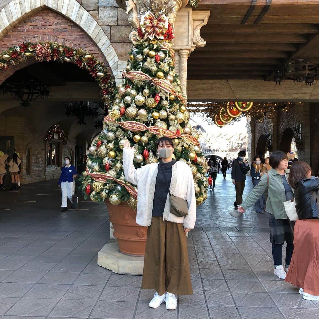 央雅光希さんのインスタグラム写真 - (央雅光希Instagram)「先日のこと。 ディズニーシーとランドへ行ってきました！ まずホテル予約をゲットし、パスポートをゲットし、1つ1つ関門クリアして迎えた感があった今回の旅。 最高に楽しかった…😭😭😭」11月15日 0時23分 - tatatata_ayk