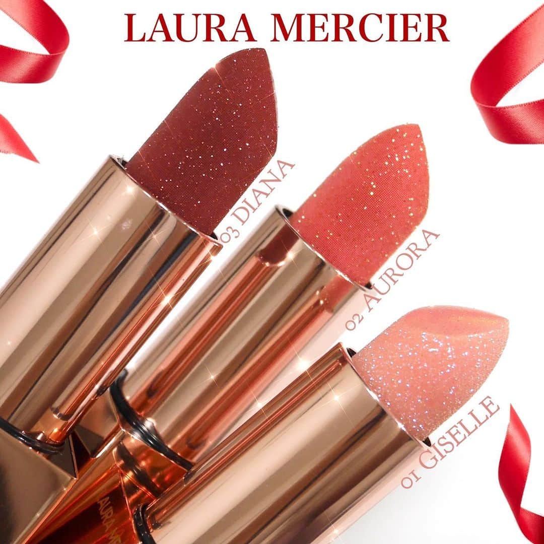 海老原りさのインスタグラム：「🎄LAURA MERCIER💫クリスマスコフレ🎄﻿ ﻿ ﻿ ﻿ ローラメルシエの﻿ 2020クリスマスコフレ第2弾〜🎄✨﻿ ﻿ リップ ルミエール ルミナス シアー リップティント﻿  全3色 ¥3,900(税抜)﻿ ﻿ バレエにインスピレーションを得た﻿ たっぷりのパール＆グリッター入りのリップバーム。﻿ ﻿ 発売前から完売しそうだな〜と﻿ 私も注目していたアイテム🤤﻿ ﻿ リップバームなので﻿ 見た目の華やかさに比べて﻿ 色味は淡くナチュラルで﻿ なめらかな使用感なので﻿ デイリーに使えそうな感じ👏🏻✨﻿ ﻿ リップバームって﻿ 普段持ち歩く方が殆どだと思うんだけど、﻿ 塗り直す時にこんなにキラキラで可愛いリップが﻿ 鞄から出てきたらテンション上がるよね🥺！﻿ ﻿ ﻿ 今年のLAURA MERCIERのコフレは可愛い🎄💓﻿ ﻿ ﻿ ﻿ 📍2020年11月11日 数量限定発売﻿ @lauramercier ﻿ #LAURAMERCIER#デパコス#ローラメルシエ#화장품#化妆品#로라메르시에#ホリデーコレクション#ホリデーコフレ#リップバーム#クリスマスコフレ2020#クリスマスコフレ」