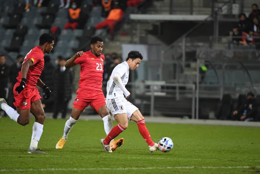 浅野拓磨さんのインスタグラム写真 - (浅野拓磨Instagram)「vs Panama🇵🇦  1-0   #日本代表 #感謝。」11月14日 17時00分 - asatakugram