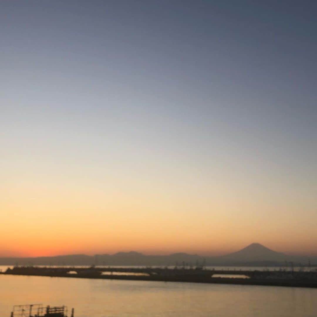 阿部洋子さんのインスタグラム写真 - (阿部洋子Instagram)「#富士山  #mtfuji  #nofilter  #sunset  #magichour  #happytime  #date」11月14日 16時54分 - hirocoring