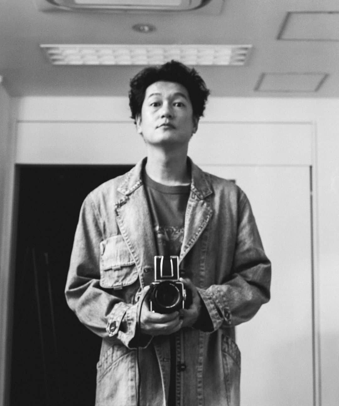 柏田テツヲさんのインスタグラム写真 - (柏田テツヲInstagram)「Portrait Arata Iura  #film  #filmphotography  #portrait  #filmportrait  #analogphotography」11月14日 18時01分 - tetsuokashiwada