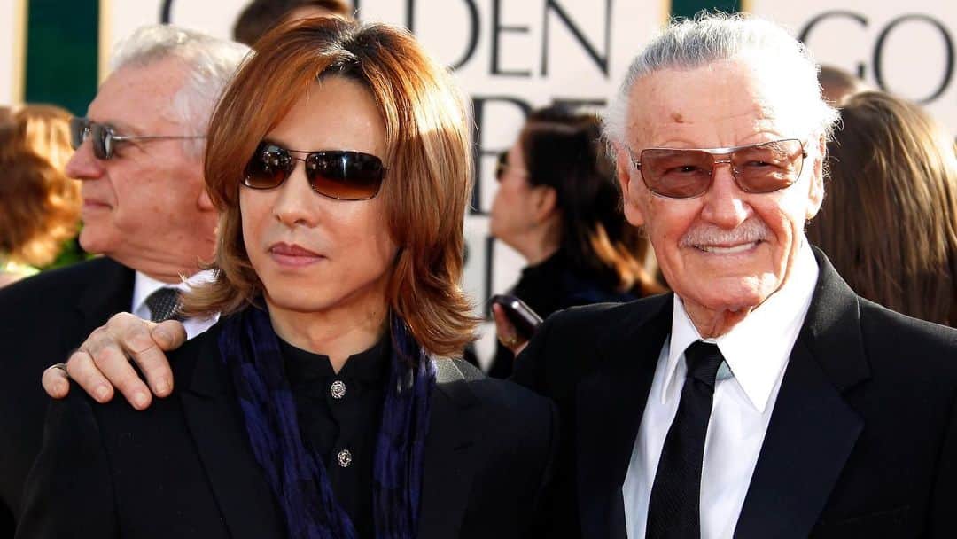 YOSHIKIさんのインスタグラム写真 - (YOSHIKIInstagram)「BLOOD RED DRAGON created by Stan Lee "It's been 2 years since Stan Lee passed away.  We went to Golden Globes together, we went to Comic-Con together, more so,  YOU made me a super hero. I miss you, my friend. RIP"  from Blood Red Dragon / YOSHIKI  スタン・リーが亡くなってから2年になる。 一緒にゴールデングローブに参加、一緒にコミコンにも行った、そして自分をスーパーヒーローにしてくれた。 RIP  Music from #yoshikiclassical 2 #artoflife   #YouTube https://www.youtube.com/watch?v=19GwLPOq82g  #stanlee #yoshiki #xjapan #brd #bloodreddragon #goldenglobes #comiccon #marvel #marvelcomics #avengers」11月14日 18時05分 - yoshikiofficial