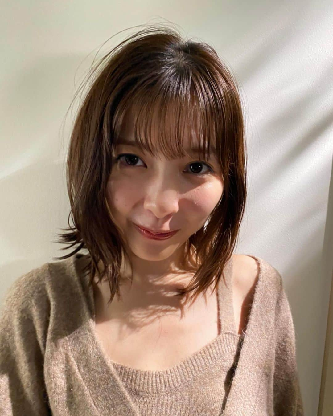 伊藤梨沙子さんのインスタグラム写真 - (伊藤梨沙子Instagram)「自然光🌿 にみえる 素晴らしい照明です。 友人と少し前に作品撮りをしたときの！  #ポートレート #ポートレート撮影 #portrait#自然 #natural#ナチュラルメイク #なちゅらるめいく #ZARA#ザラ#ザラコーデ #ファッションコーデ #ファッション好きな人と繋がりたい #fashion#スタイル#コーディネイト」11月14日 18時24分 - ito_risako