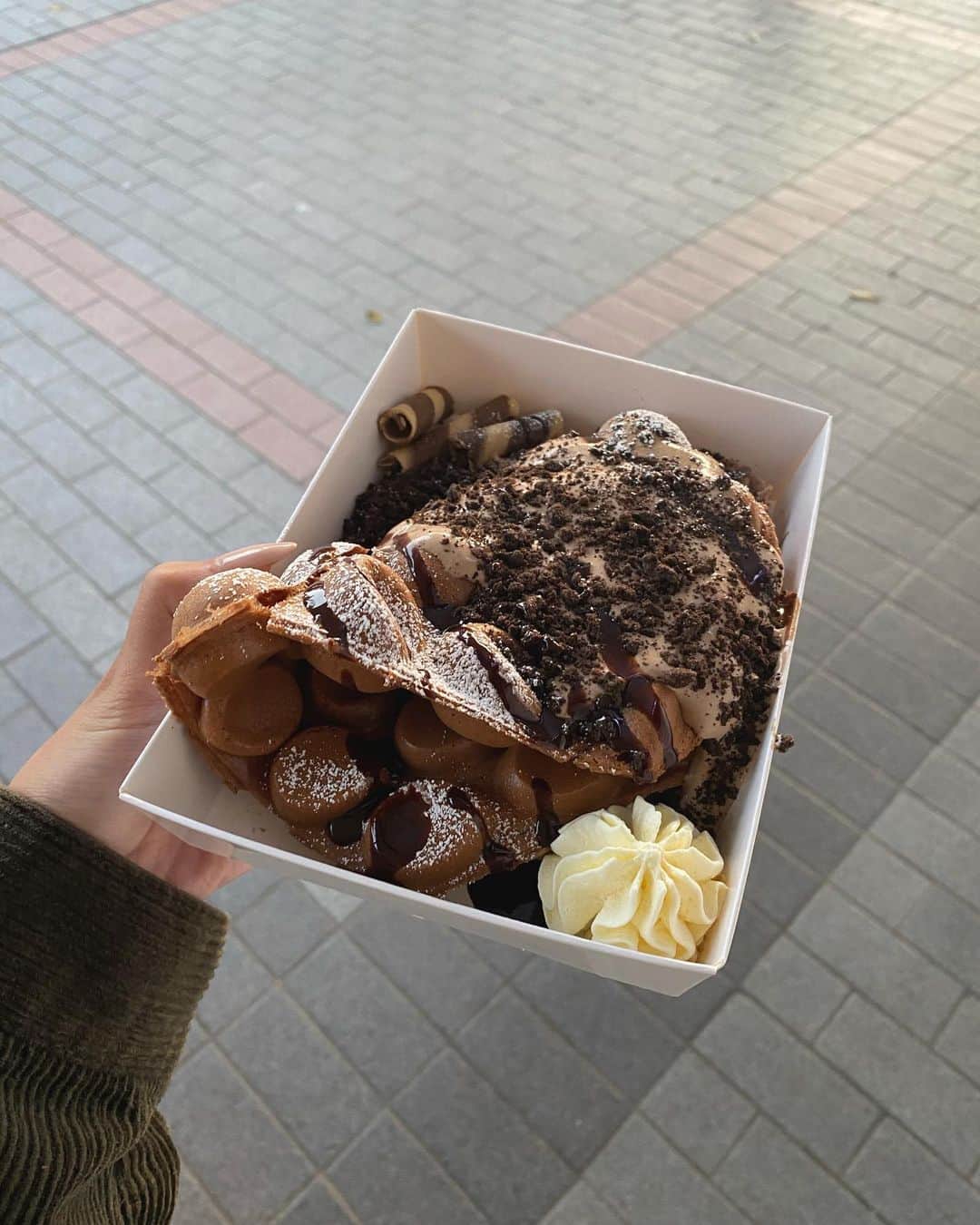 リリーマイマックのインスタグラム：「Eggettes 🥺👉🏼👈🏼」