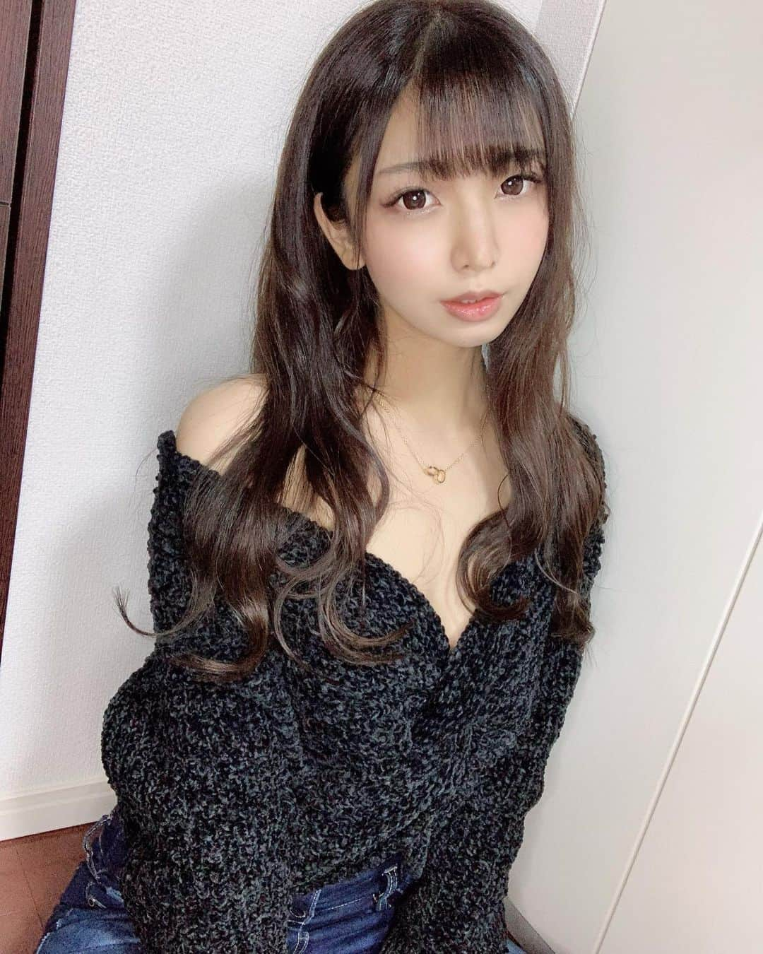 りっきゅんのインスタグラム：「. New hair color😎」