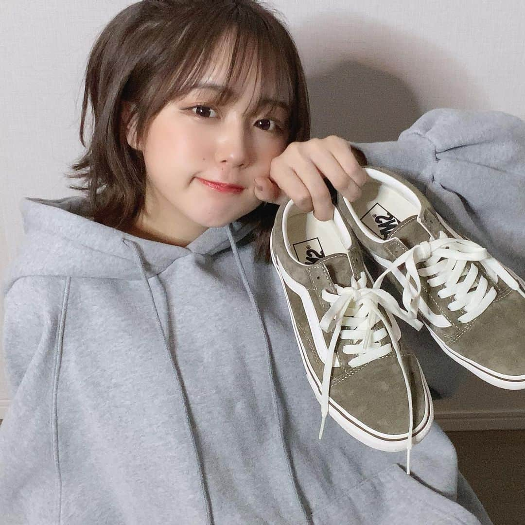 なえなのさんのインスタグラム写真 - (なえなのInstagram)「なえなのVANSデビュー☀️色もデザインも超かわいい！ 絶対愛用します^^  @vansjapan  #vansjapan #oldskoolsuede #ヴァンズ #靴 #ファッション #コーデ #PR」11月14日 19時00分 - naenano0114