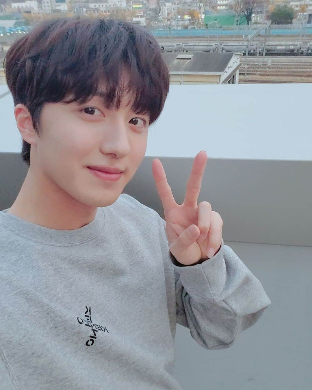 カン・チャニ（SF9）さんのインスタグラム写真 - (カン・チャニ（SF9）Instagram)11月14日 19時10分 - c_chani_i