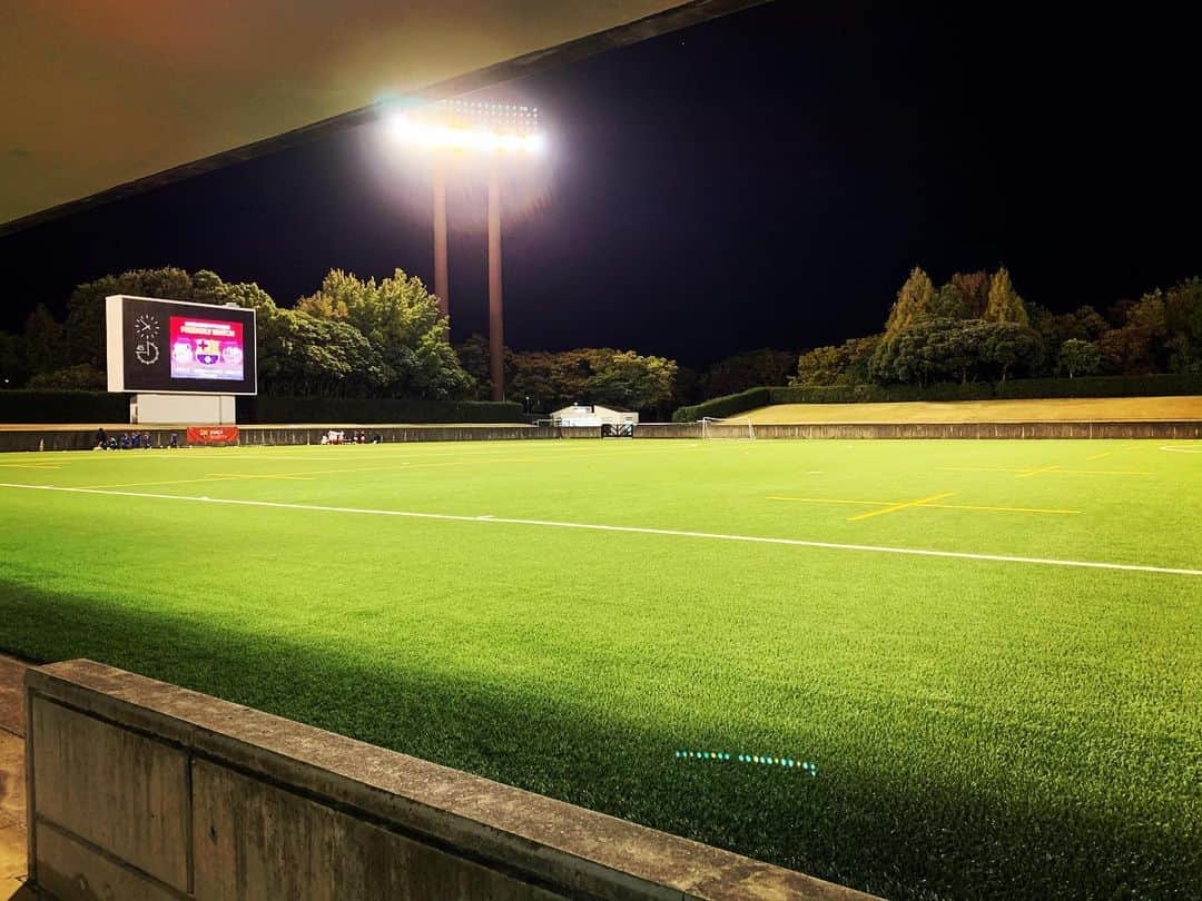 HAYATOのインスタグラム：「福岡県にあるFCバルセロナのアカデミーへ⚽️🇪🇸  ファイヤーボールからのアルゼンチン留学からのバルサの岡崎コーチと📸  今回も色々と勉強になりました😃  色々な出会いや繋がりに感謝です✨  Gracias‼️バルサ‼️  #BRIDGET   #HAYATO   #japan  #岐阜県  #東濃  #恵那市  #FCバルセロナ  #バルサアカデミー福岡校  #スポーツ  #サッカー  #フットサル  #フットゴルフ  #恵那スポーツ  #恵那サッカー  #恵那フットサル  #恵那フットゴルフ  #仲間  #サッカー部  #サッカー女子  #サッカー少年  #サッカー好きな人と繋がりたい  #風景  #写真  #インスタ映え  #follow  #likeforlike  #football  #soccer  #14  #gratefuldays」