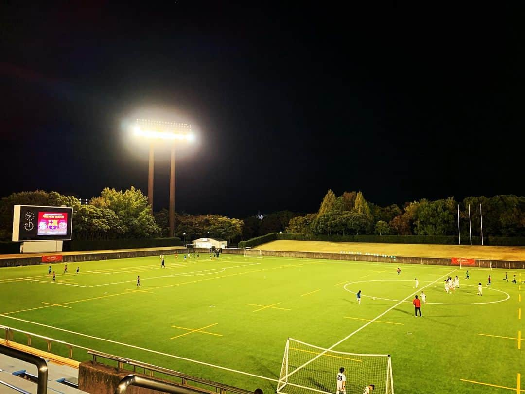 HAYATOさんのインスタグラム写真 - (HAYATOInstagram)「福岡県にあるFCバルセロナのアカデミーへ⚽️🇪🇸  ファイヤーボールからのアルゼンチン留学からのバルサの岡崎コーチと📸  今回も色々と勉強になりました😃  色々な出会いや繋がりに感謝です✨  Gracias‼️バルサ‼️  #BRIDGET   #HAYATO   #japan  #岐阜県  #東濃  #恵那市  #FCバルセロナ  #バルサアカデミー福岡校  #スポーツ  #サッカー  #フットサル  #フットゴルフ  #恵那スポーツ  #恵那サッカー  #恵那フットサル  #恵那フットゴルフ  #仲間  #サッカー部  #サッカー女子  #サッカー少年  #サッカー好きな人と繋がりたい  #風景  #写真  #インスタ映え  #follow  #likeforlike  #football  #soccer  #14  #gratefuldays」11月14日 19時53分 - bridget_hayato