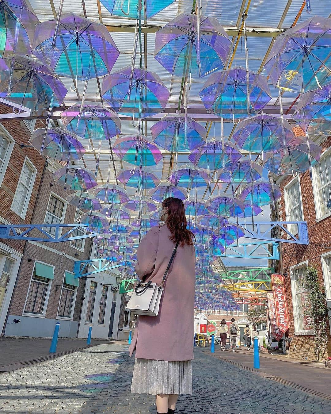 ハルナさんのインスタグラム写真 - (ハルナInstagram)「☂️﻿ ．﻿ ﻿ ﻿ ﻿ ﻿ umbrella street…☂️🌈﻿ ﻿ ﻿ ﻿ ．﻿ ．﻿ #長崎 #長崎旅行 #ハウステンボス #アンブレラストリート #佐世保 #huistenbosch #instalike #instagood #좋아요 #좋아요환영」11月14日 20時21分 - haruna_h616