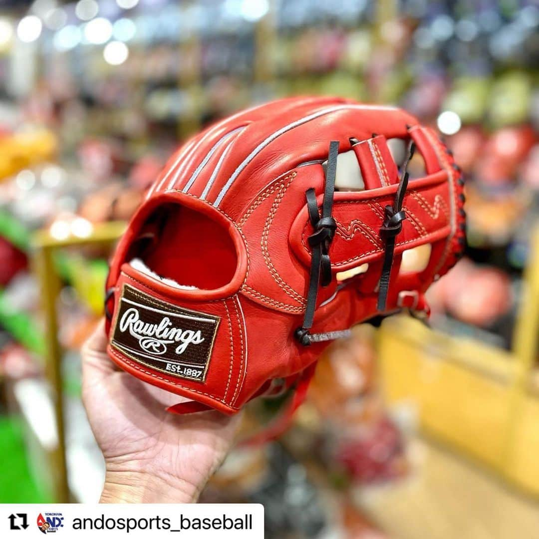 Rawlings Japanさんのインスタグラム写真 - (Rawlings JapanInstagram)「#Repost @andosports_baseball with @make_repost ・・・ 硬式グラブ‼️ ブラウンラベルにブラウンレース‼️ @rawlings_japan_llc  #ローリングス  @rawlings_japan_llc」11月14日 20時14分 - rawlings_japan_llc