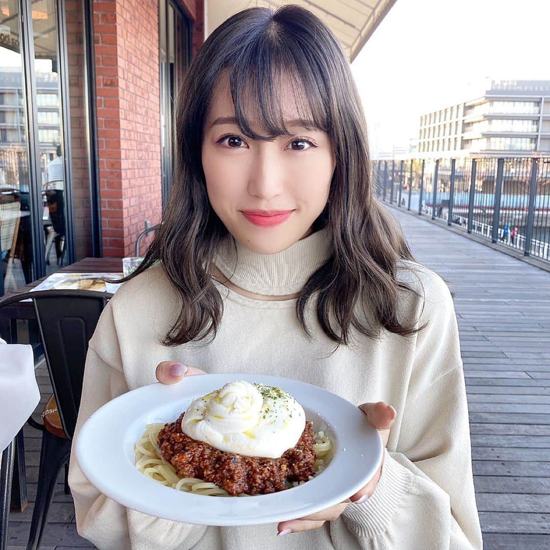 HONOKAさんのインスタグラム写真 - (HONOKAInstagram)「王様のボロネーゼ🍝 食べてきました🍴  髪の毛そめたら 落ち着きすぎて顔面スランプ😨 明日からメイク変える💄👄✨ . . #桜木町ランチ#桜木町#みなとみらい #王様のボロネーゼ#チーズ食べ放題 #チーズランチ#海が見えるカフェ  #海が見えるランチ#パスタランチ #可愛い子と繋がりたい#KOL#我学习中文」11月14日 20時17分 - p___22___o