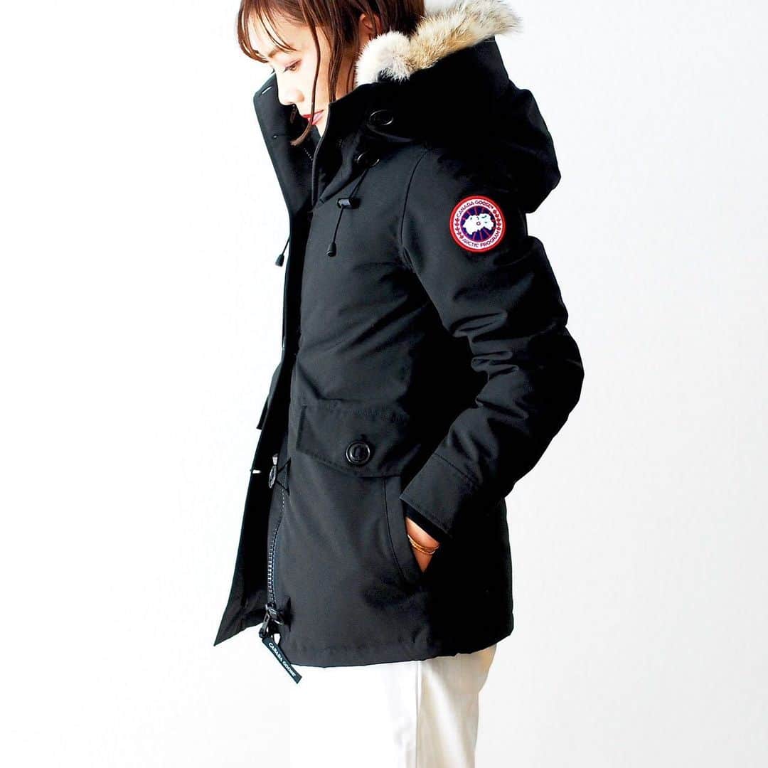wonder_mountain_irieさんのインスタグラム写真 - (wonder_mountain_irieInstagram)「［ for : woman ] CANADA GOOSE / カナダグース “CHARLOTTE PARKA”  ￥118,800- _ 〈online store / @digital_mountain〉 https://www.digital-mountain.net/shopdetail/000000006789/ _ 【オンラインストア#DigitalMountain へのご注文】 *24時間受付 *15時までのご注文で即日発送 *1万円以上ご購入で送料無料 ・商品のお問い合わせ tel：084-973-8204 ・カスタマーサポート (返品/交換やサイトの利用方法に関するお問い合わせ) tel : 050-3592-8204 _ We can send your order overseas. Accepted payment method is by PayPal or credit card only. (AMEX is not accepted)  Ordering procedure details can be found here. >>http://www.digital-mountain.net/html/page56.html _ 本店：#WonderMountain  blog>> http://wm.digital-mountain.info/ _ 〒720-0044  広島県福山市笠岡町4-18 JR 「#福山駅」より徒歩10分 #ワンダーマウンテン #japan #hiroshima #福山 #福山市 #尾道 #倉敷 #鞆の浦 近く _ 系列店：@hacbywondermountain _」11月14日 20時29分 - wonder_mountain_