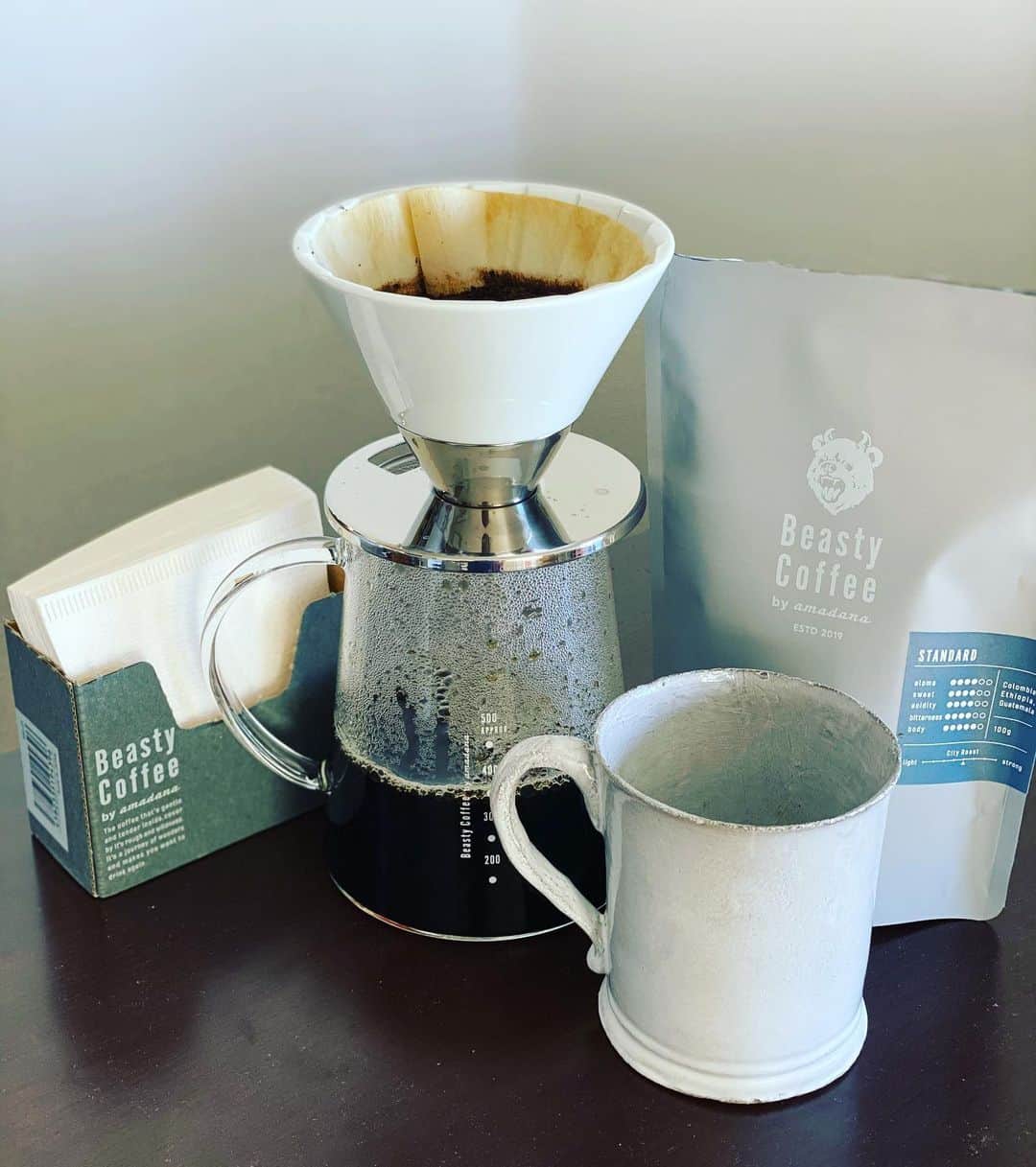 田中雅美さんのインスタグラム写真 - (田中雅美Instagram)「アマダナのコーヒー。 香り高くて、すっきり本当に美味しい。 アイスコーヒーにしても、味が薄まることなく、美味しい。  ・ ・ #アマダナ #コーヒー #美味しい」11月14日 20時52分 - tanakamasami_official