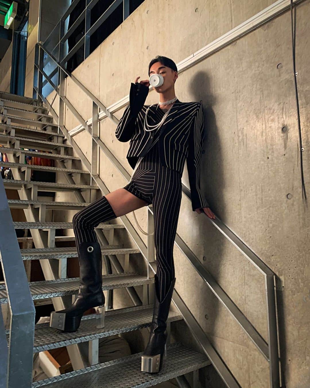 Noah（ノア）のインスタグラム：「I mean... I could have coffee with you I guess..☕️  #BTS#Mikimoto#RickOwens#Swag」